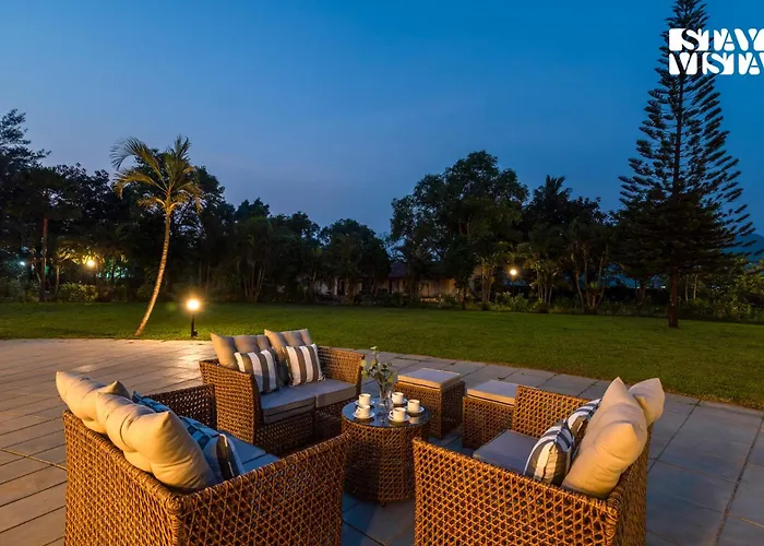 Stayvista'S Lumiere Villa With Rainshower Bliss Lonavala